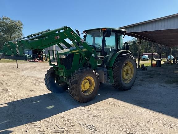 Image of John Deere 6120E equipment image 1