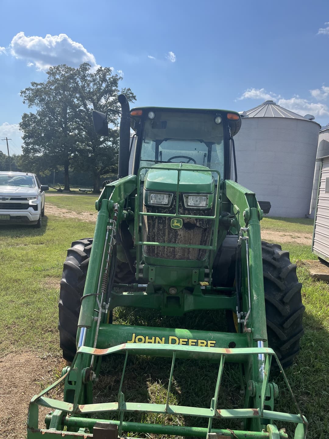 Image of John Deere 6120E Image 1