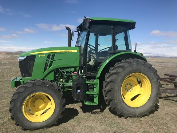 Main image John Deere 6120E