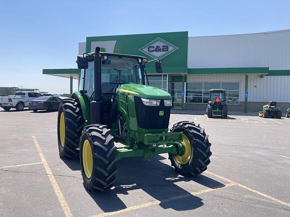 Image of John Deere 6120E equipment image 1