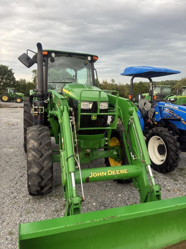 Image of John Deere 6120E equipment image 1