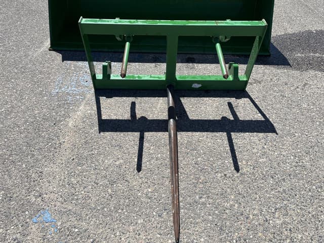 Image of John Deere 6120E equipment image 3