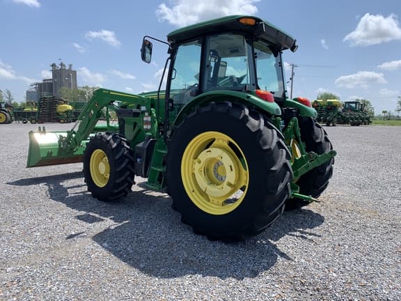 Image of John Deere 6120E equipment image 4