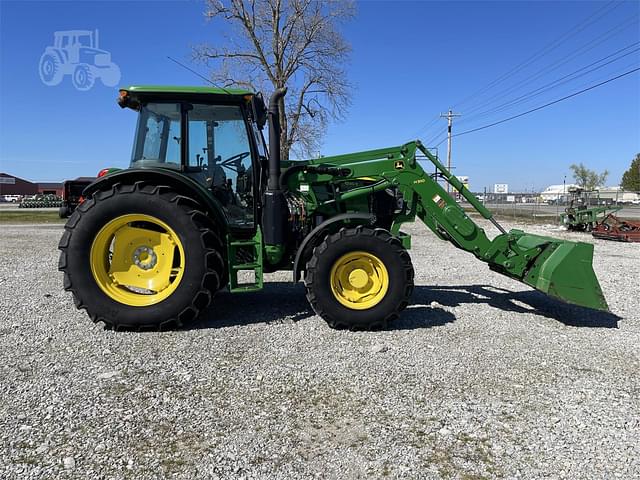 Image of John Deere 6120E equipment image 3