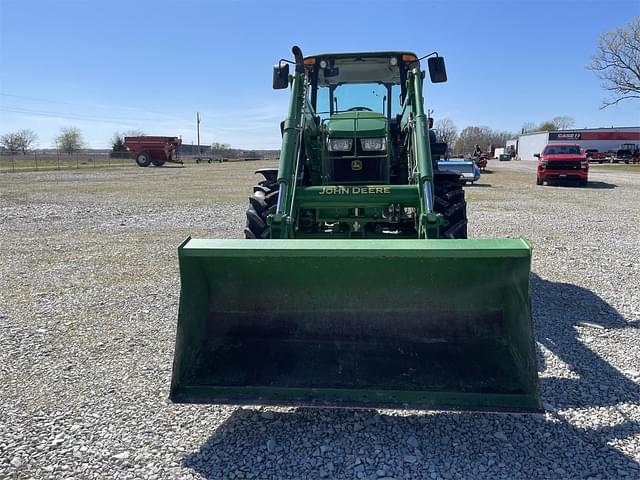 Image of John Deere 6120E equipment image 1