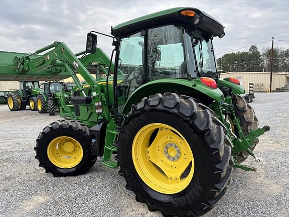 Image of John Deere 6120E equipment image 1