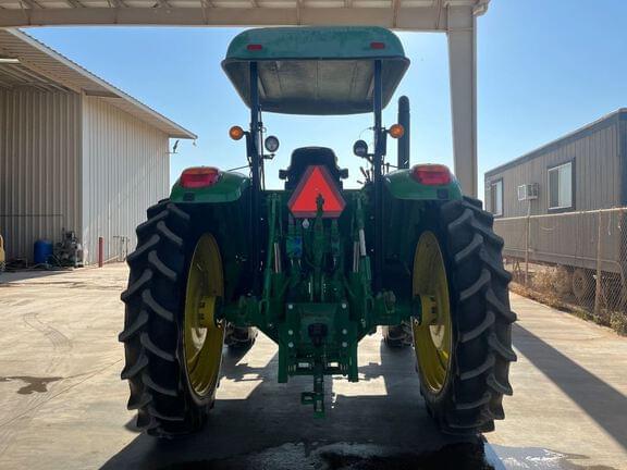 Image of John Deere 6120M equipment image 3