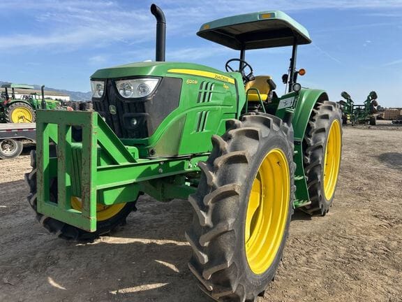 2020 John Deere 6120M Equipment Image0