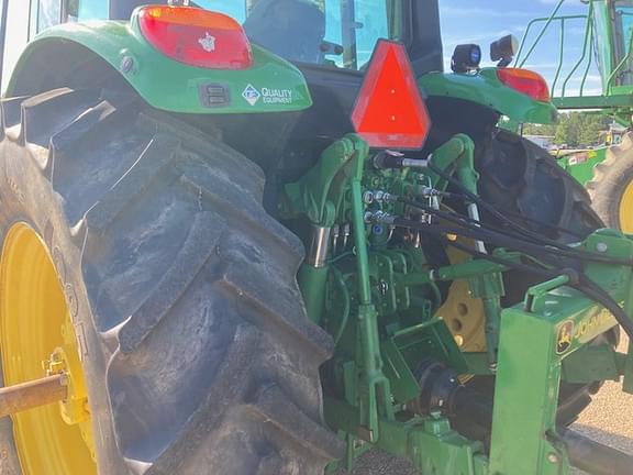 Image of John Deere 6120M equipment image 4