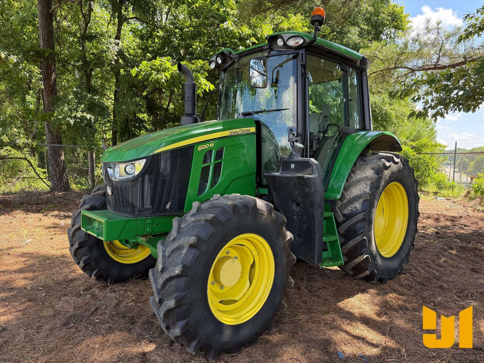 2020 John Deere 6120M Equipment Image0