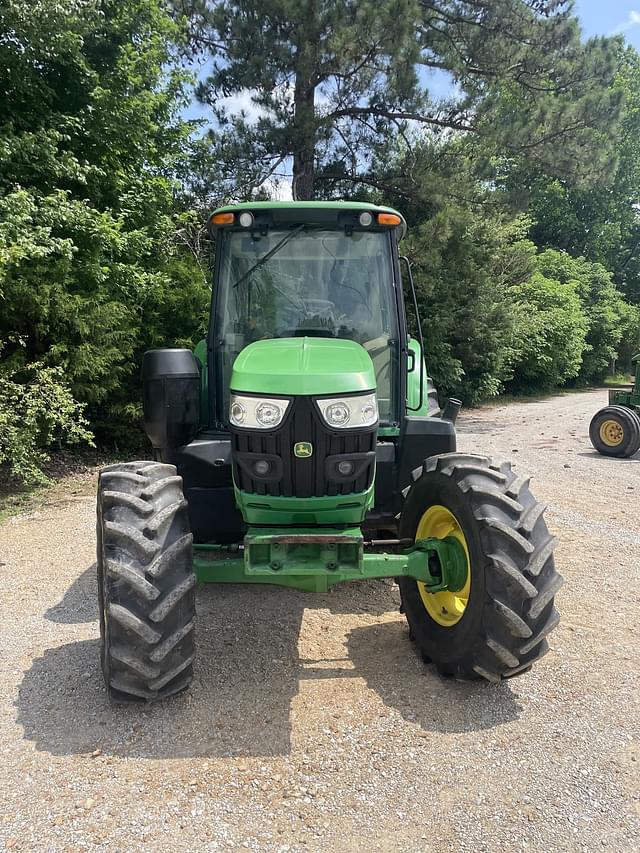 Image of John Deere 6120M equipment image 3