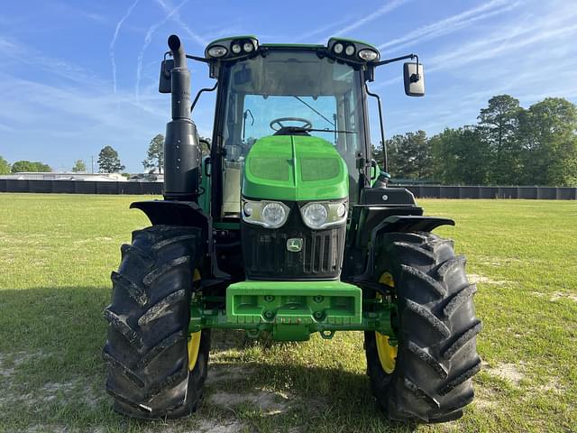 Image of John Deere 6120M equipment image 3