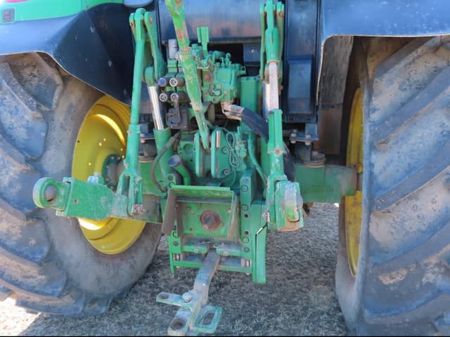 Image of John Deere 6120M equipment image 4