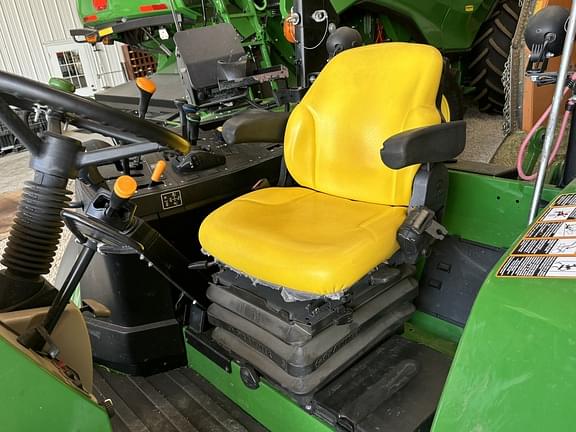 Image of John Deere 6120M equipment image 4