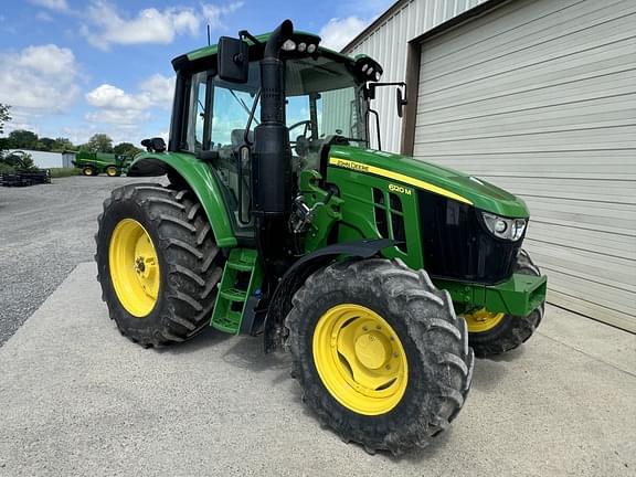 Image of John Deere 6120M equipment image 2