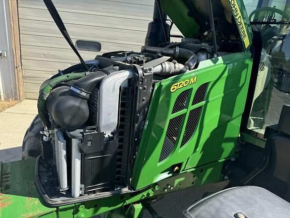 Image of John Deere 6120M equipment image 4