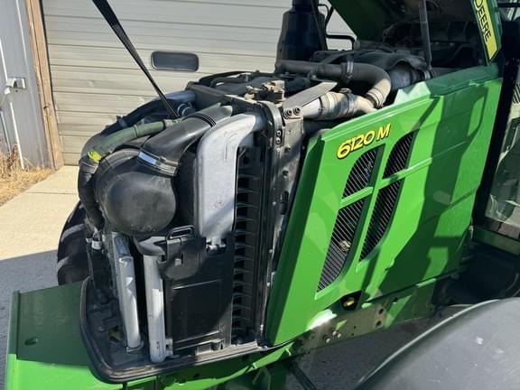 Image of John Deere 6120M equipment image 4
