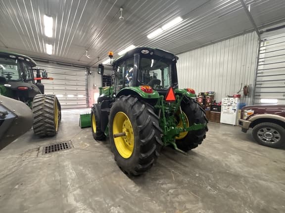 Image of John Deere 6120M equipment image 1