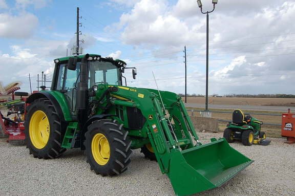 Image of John Deere 6120M equipment image 1