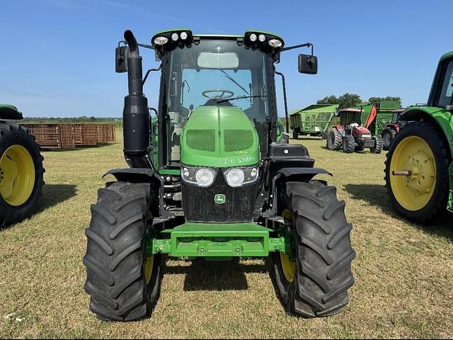 Image of John Deere 6120M equipment image 2