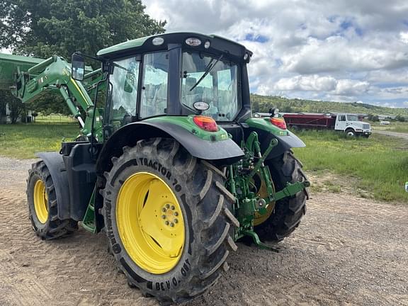 Image of John Deere 6120M equipment image 1