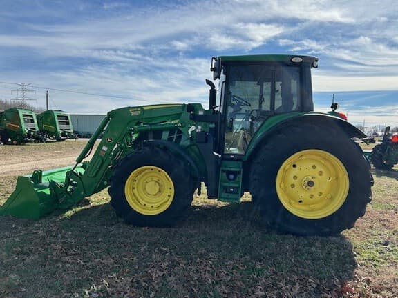 Image of John Deere 6120M equipment image 2