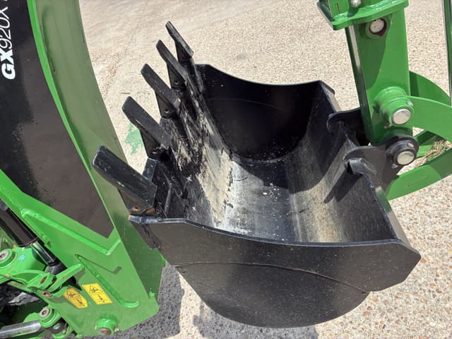 Image of John Deere 6120M equipment image 4