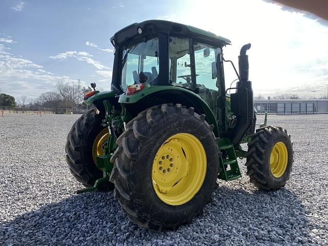 Image of John Deere 6120M equipment image 2