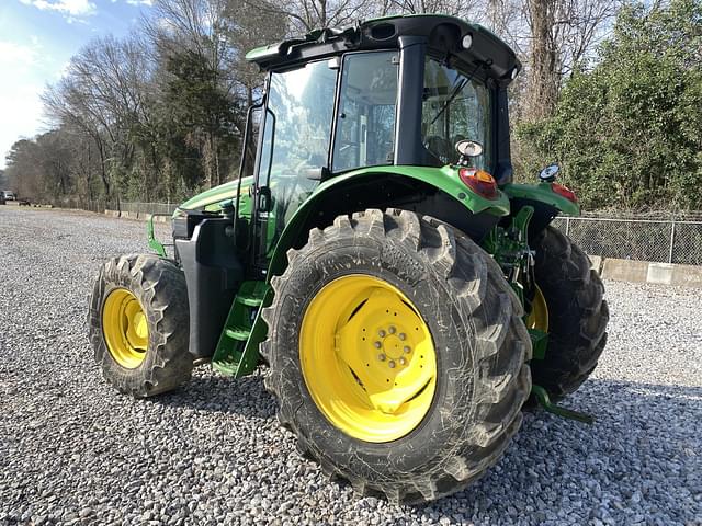 Image of John Deere 6120M equipment image 1