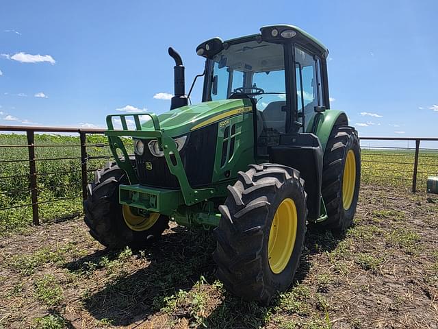 Image of John Deere 6120M equipment image 4