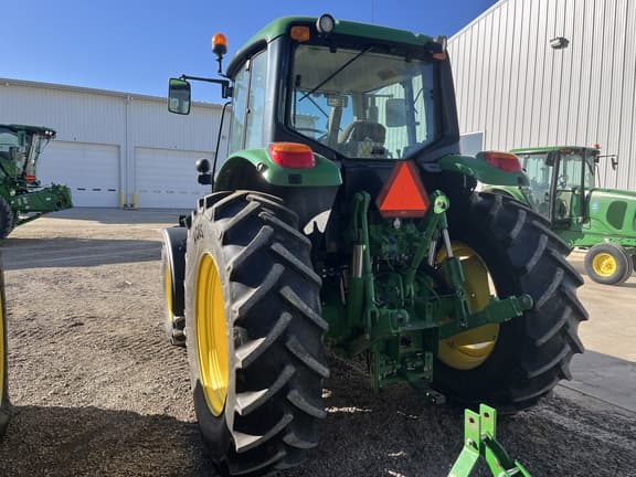 Image of John Deere 6130M equipment image 2