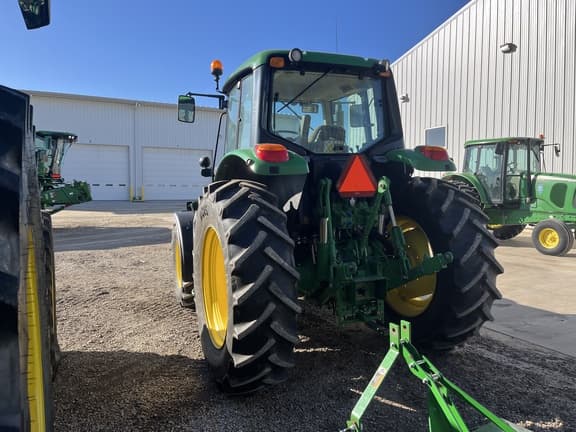 Image of John Deere 6130M equipment image 1