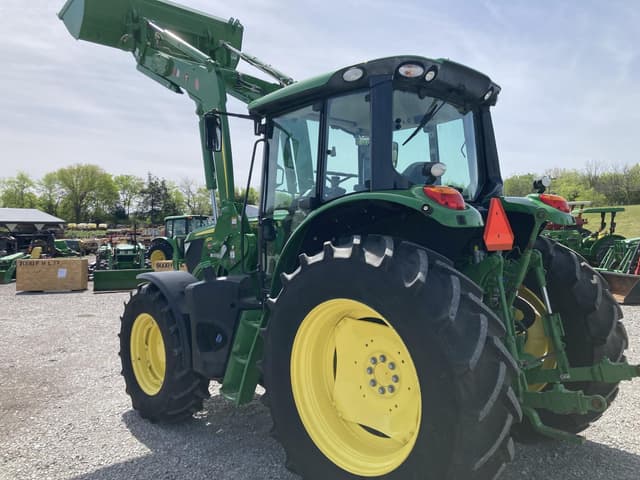 Image of John Deere 6130M equipment image 3