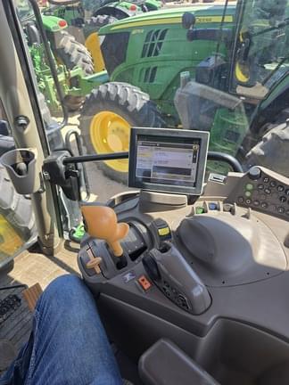 Image of John Deere 6130R equipment image 1