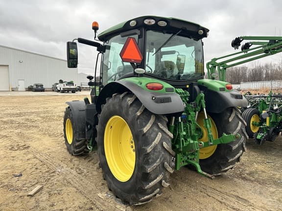 Image of John Deere 6130R equipment image 4