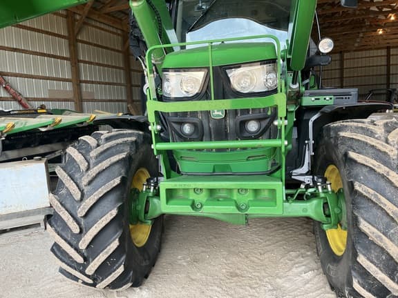 Image of John Deere 6130R equipment image 2