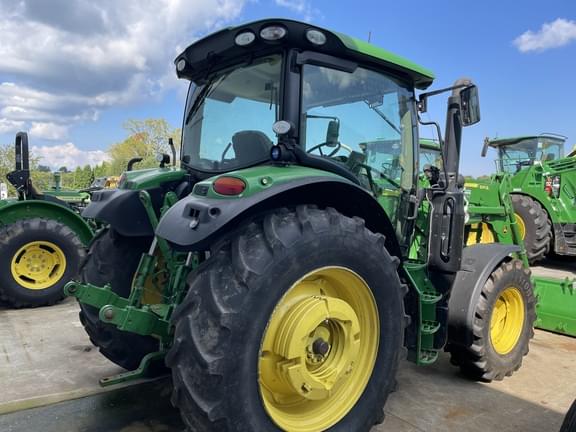 Image of John Deere 6130R equipment image 4