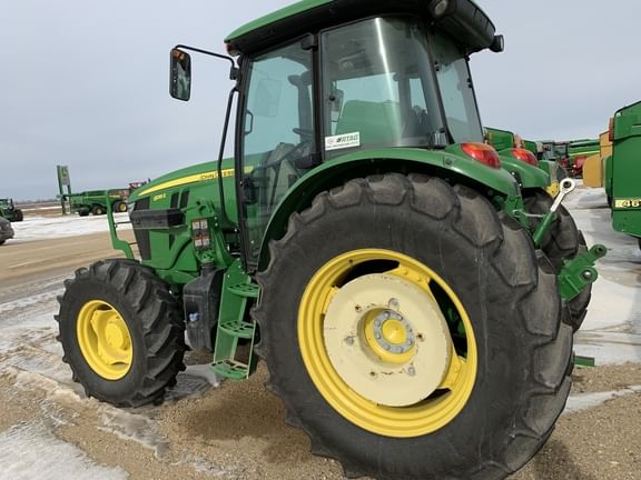 Main image John Deere 6135E