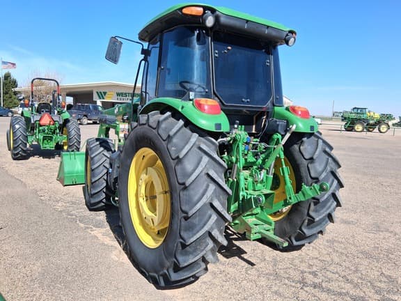 Image of John Deere 6135E equipment image 2