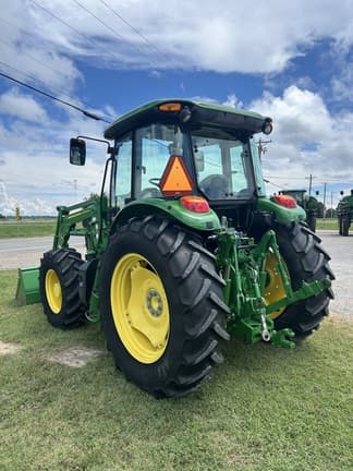 Image of John Deere 6135E equipment image 3