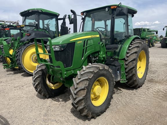 Image of John Deere 6135E equipment image 2
