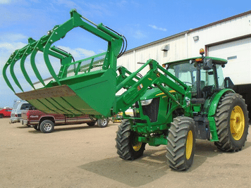 Main image John Deere 6135E