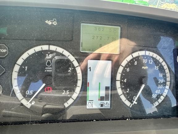 Image of John Deere 6145M equipment image 1