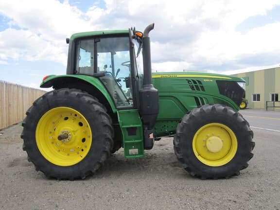 Image of John Deere 6155M equipment image 1