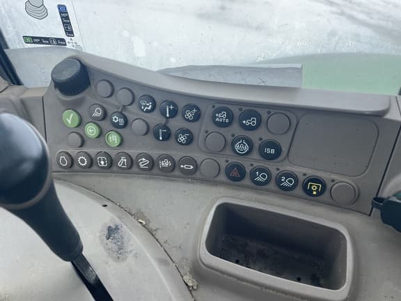 Image of John Deere 6155M equipment image 4