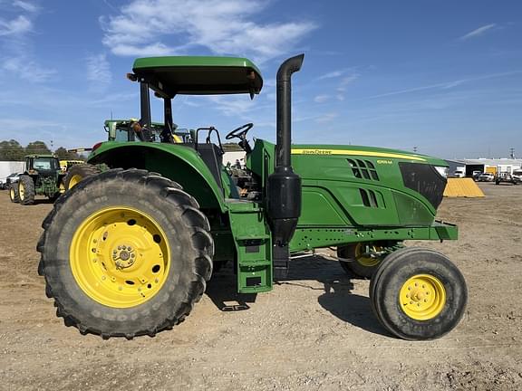 Image of John Deere 6155M equipment image 3