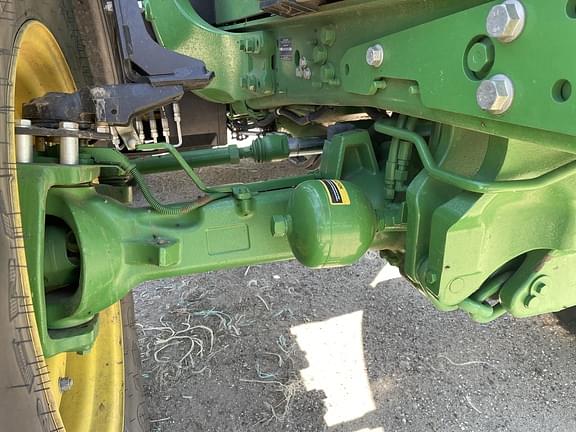 Image of John Deere 6155M equipment image 4