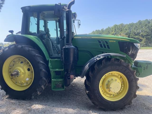Image of John Deere 6155M equipment image 4