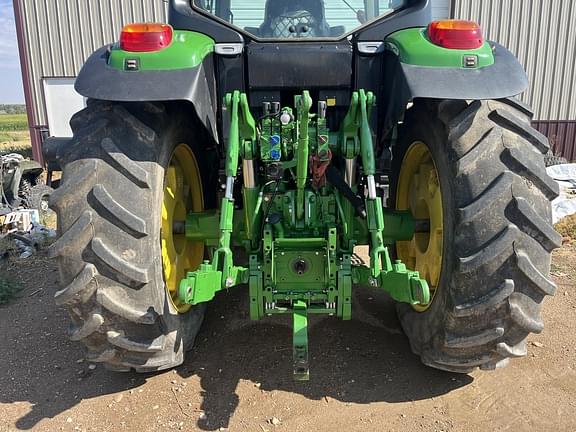 Image of John Deere 6155M equipment image 3