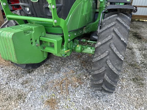 Image of John Deere 6155M equipment image 3